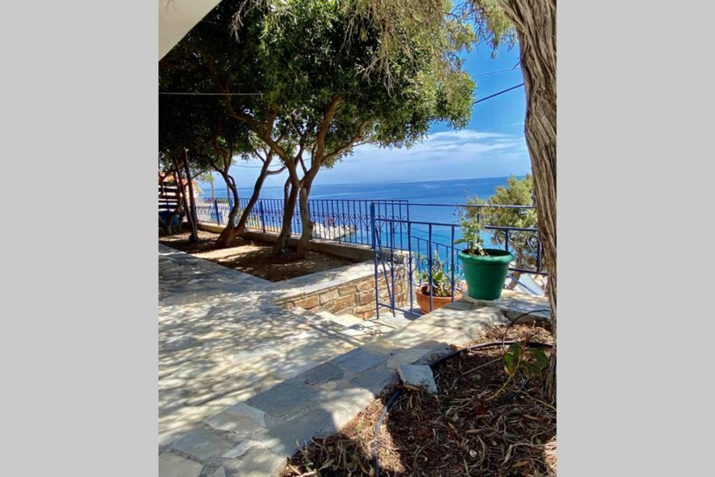 Πέτρινη Αυλή, Αρμενιστης Ικαρια Villa Armenistis  Buitenkant foto